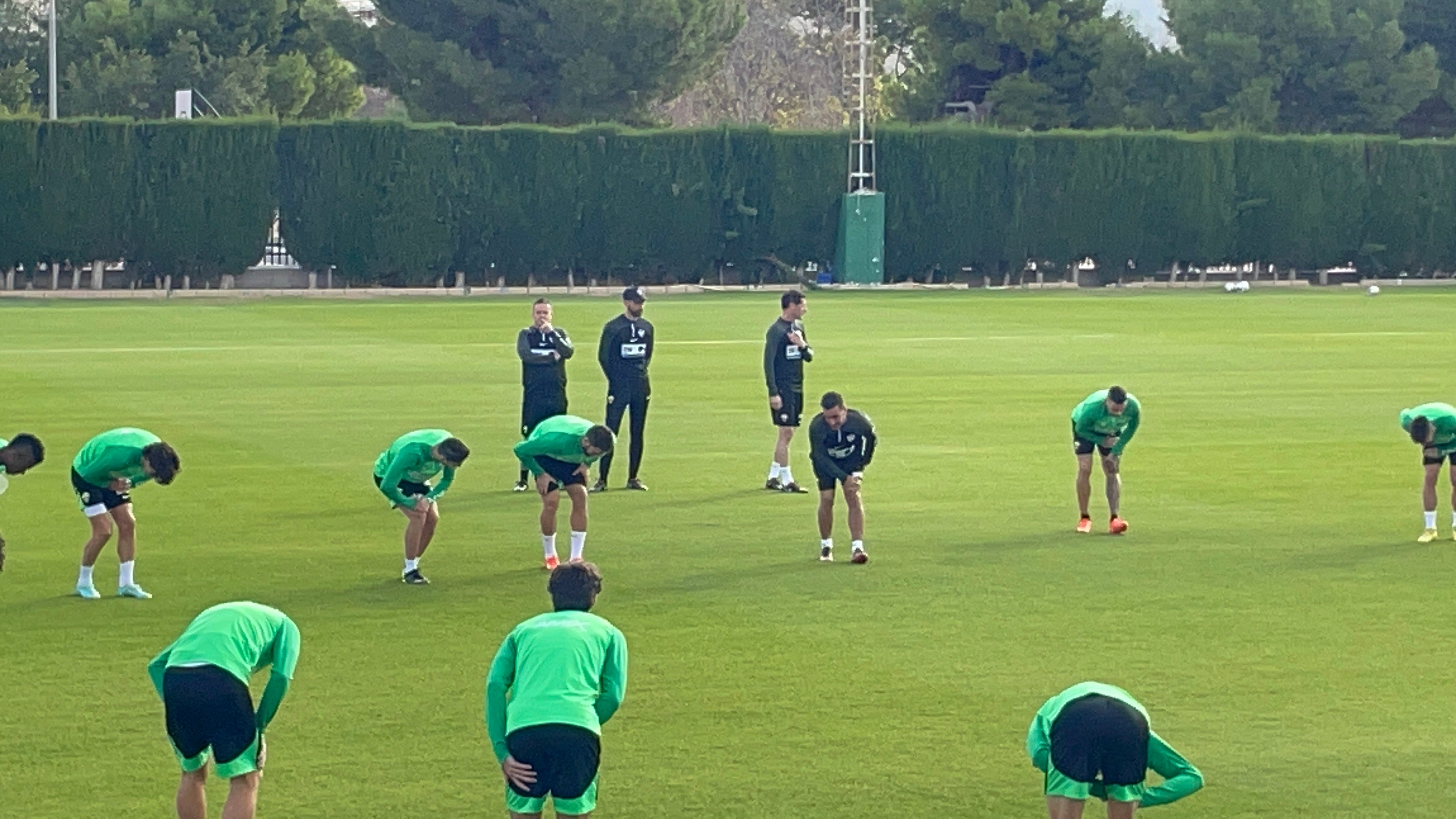 El estreno de Pablo Machín en el banquillo del Elche tendrá que esperar El estreno de Pablo Machín en el banquillo del Elche tendrá que esperar