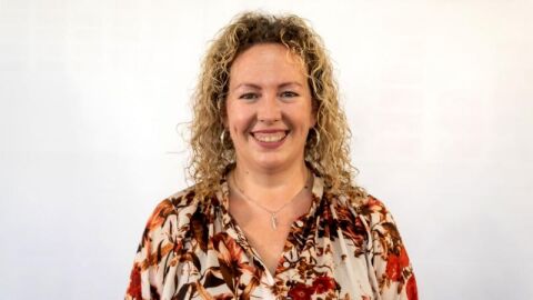 &Aacute;ngela Zaragoz&iacute;