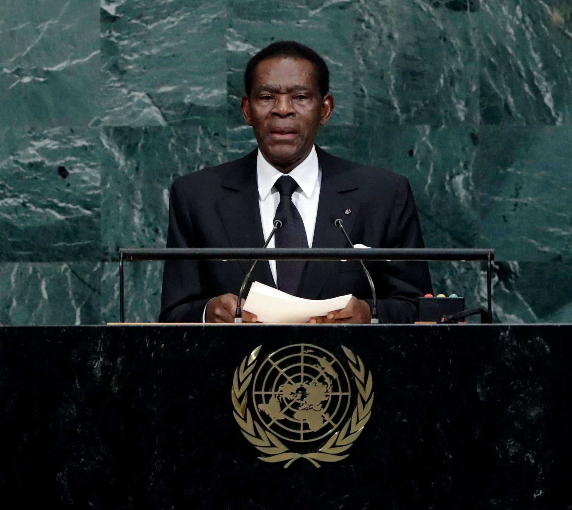 Rubén Amón indulta a Teodoro Obiang: "El siguiente desafío del dictador consiste en ganar las próximas con el 110% de los votos" Rubén Amón indulta a Teodoro Obiang: "El siguiente desafío del dictador consiste en ganar las próximas con el 110% de los votos"