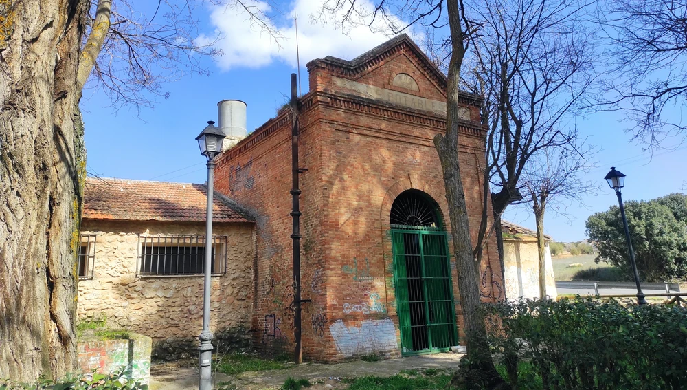 Antiguas instalaciones abastecimiento de agua a Valdepeñas (Pozo de Santa María) Antiguas instalaciones abastecimiento de agua a Valdepeñas (Pozo de Santa María)