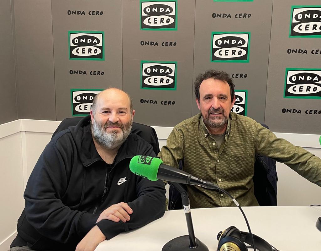 José Rubio Malagón firma ejemplares de "El Encanto de Babel" en Benidorm José Rubio Malagón firma ejemplares de "El Encanto de Babel" en Benidorm