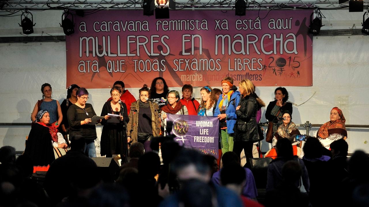 Tertulia en Femenino con motivo do "Premio Meninas" Tertulia en Femenino con motivo do "Premio Meninas"