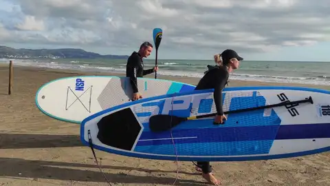 Alba Fas practicando deporte acuático en Castelló. Alba Fas practicando deporte acuático en Castelló.
