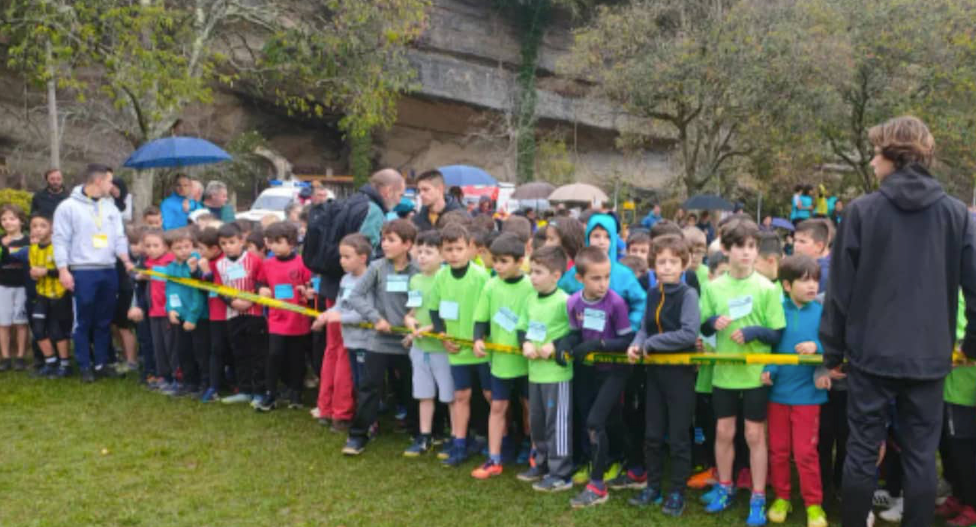 El club Infiesto Atletismo destaca el éxito del VIII Cross escolar Santuario de la Cueva - I Memorial Alberto Menéndez El club Infiesto Atletismo destaca el éxito del VIII Cross escolar Santuario de la Cueva - I Memorial Alberto Menéndez