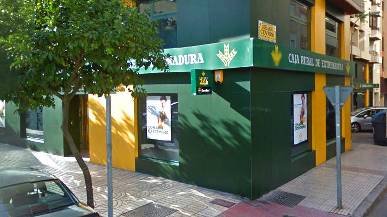 Caja Rural de Extremadura cuenta con el mayor número de oficinas abiertas en la región, con un total de 109 Caja Rural de Extremadura cuenta con el mayor número de oficinas abiertas en la región, con un total de 109