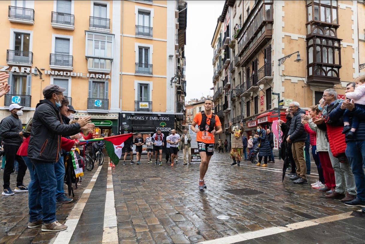 Diez horas corriendo por la causa saharaui Diez horas corriendo por la causa saharaui