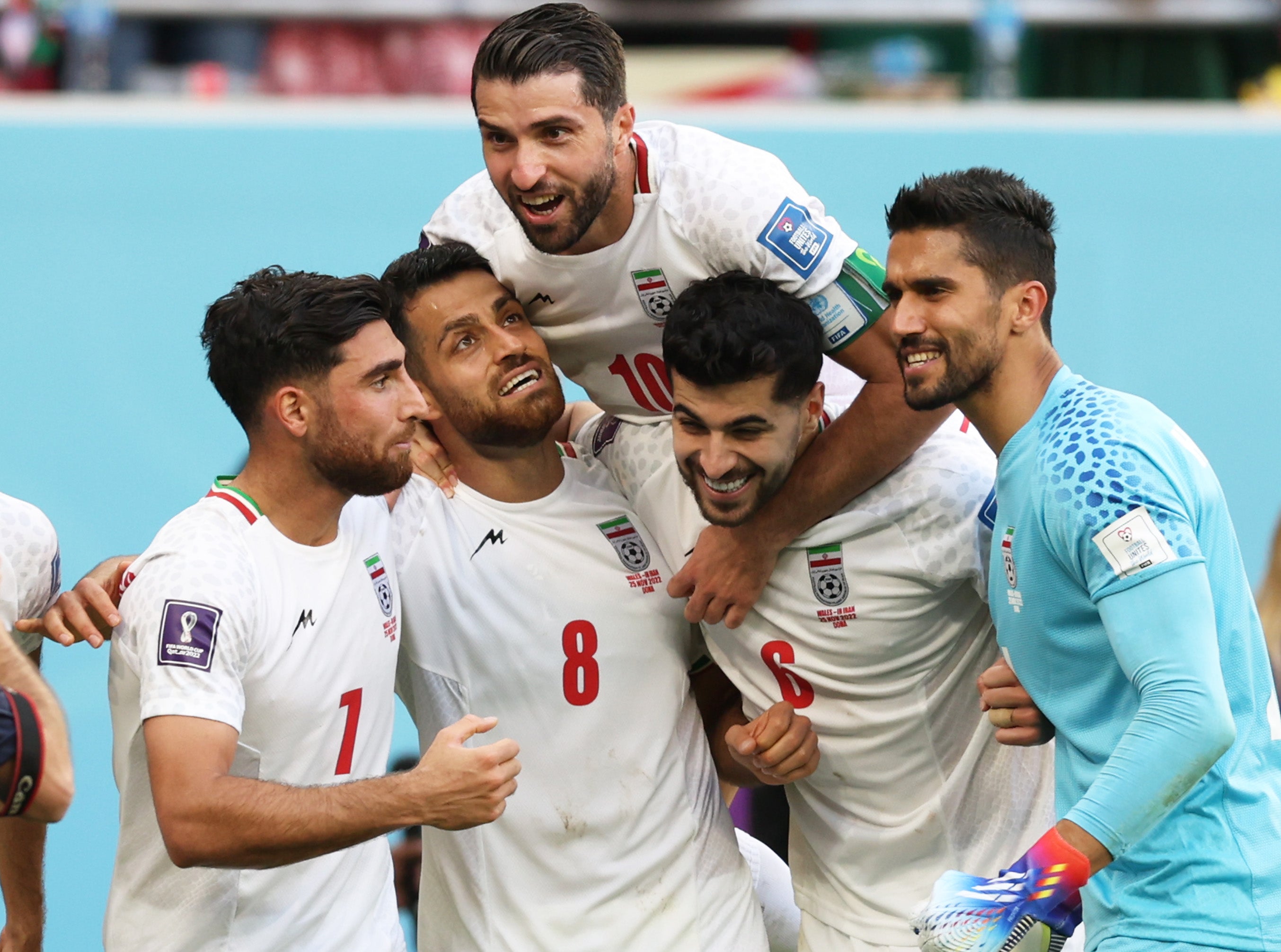 Así vivimos el inicio de la segunda jornada del Mundial de Qatar: victoria agónica de Irán y eliminación de Qatar Así vivimos el inicio de la segunda jornada del Mundial de Qatar: victoria agónica de Irán y eliminación de Qatar