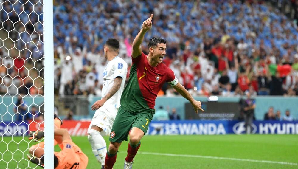 Cristiano Ronaldo celebra su gol a Uruguay