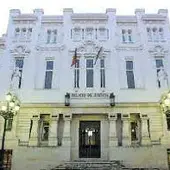 Imagen de la sede del TSXG en A Coruña. Wikipedia Imagen de la sede del TSXG en A Coruña. Wikipedia