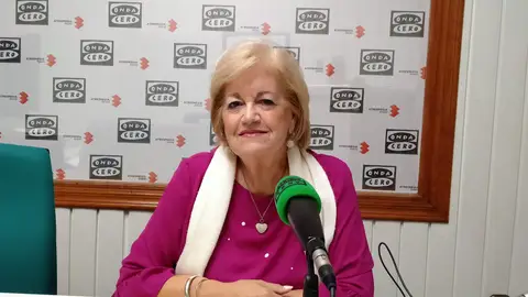 Trini Moreno, presidenta del Club de Lectura "Entre Líneas" y conductora del espacio del mismo nombre Trini Moreno, presidenta del Club de Lectura "Entre Líneas" y conductora del espacio del mismo nombre