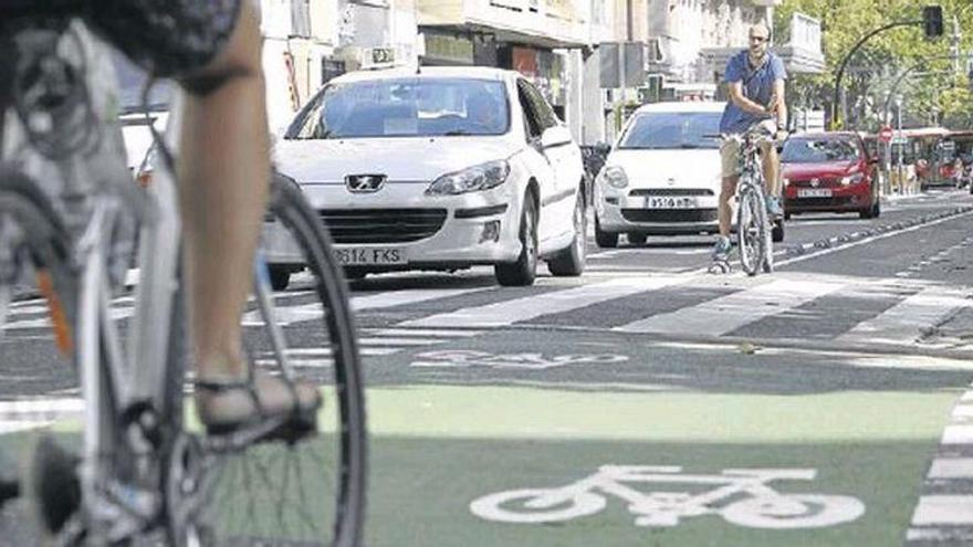 Los taxistas advierten de los ángulos muertos en carriles bici Los taxistas advierten de los ángulos muertos en carriles bici