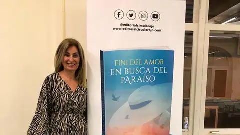 La escritora Fini del Amor, en la presentación de su nueva novela. La escritora Fini del Amor, en la presentación de su nueva novela.