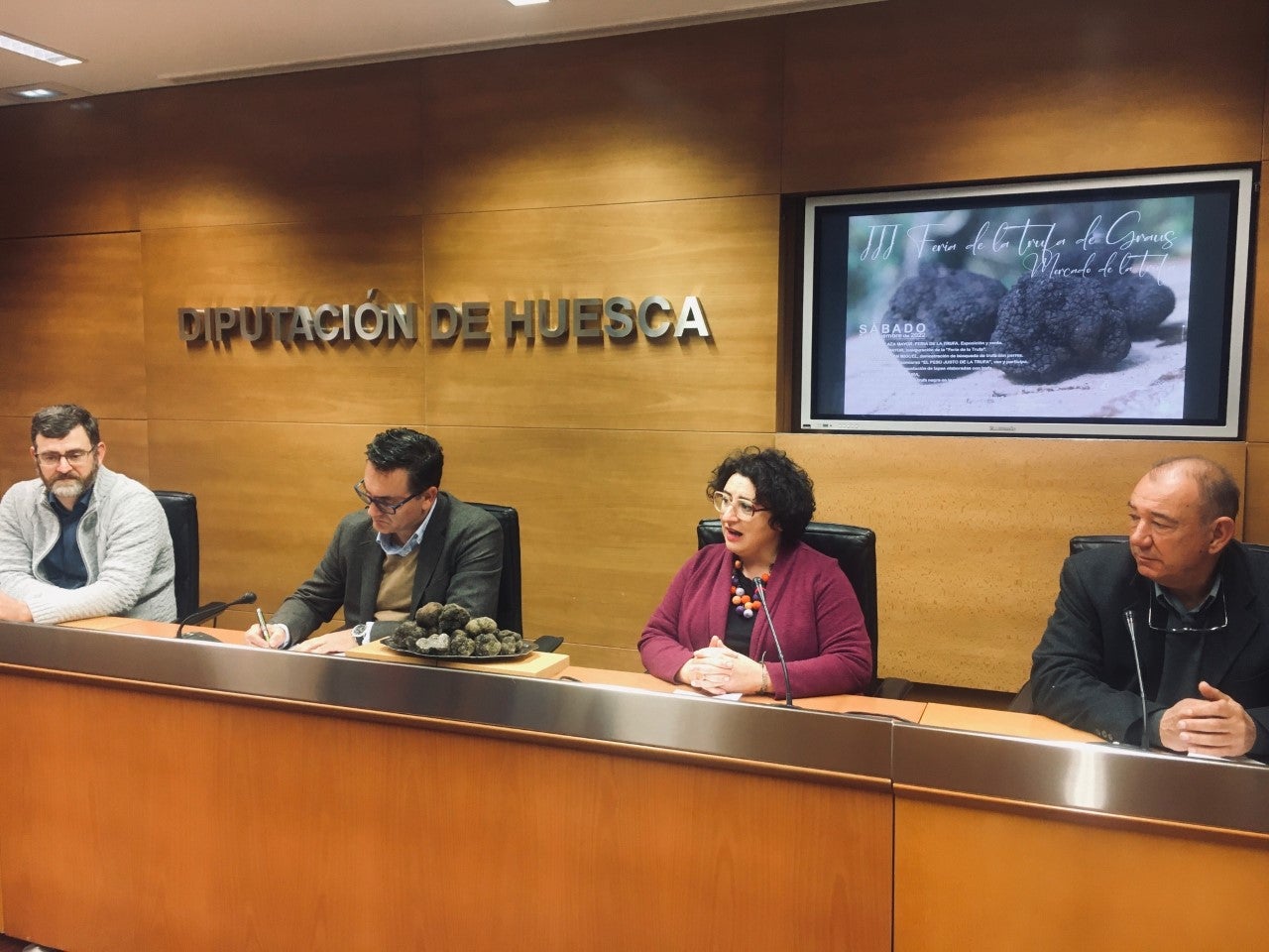 Todo listo para que empiece en Graus la Feria y el Mercado de la Trufa Todo listo para que empiece en Graus la Feria y el Mercado de la Trufa