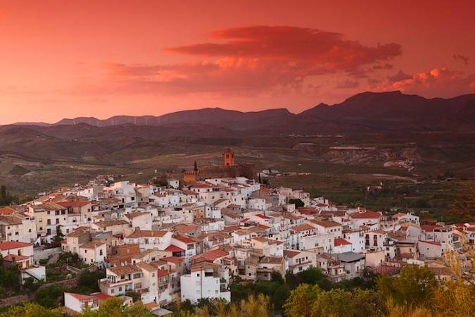 Serón: El pueblo de los paseos infinitos Serón: El pueblo de los paseos infinitos