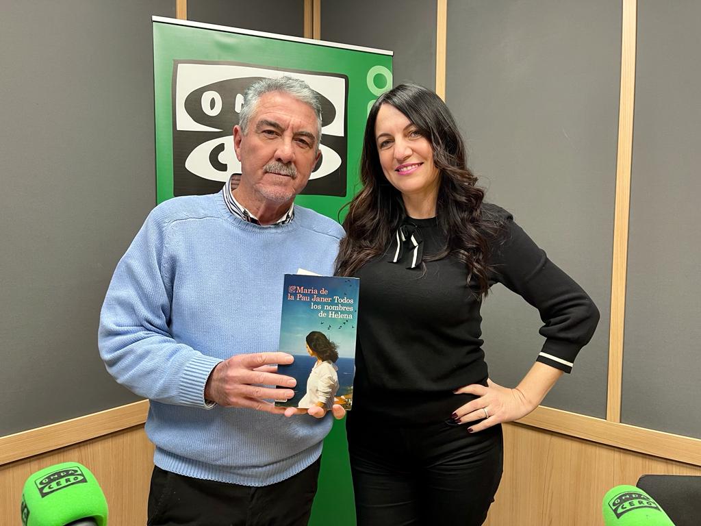 Maria de la Pau Janer presenta en Más de uno Alicante su nuevo libro sobre Helena de Troya y la actriz que la interpreta Maria de la Pau Janer presenta en Más de uno Alicante su nuevo libro sobre Helena de Troya y la actriz que la interpreta