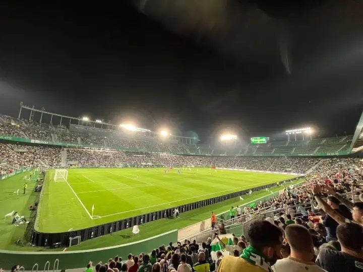 ¿Qué ha pasado con el 'Sweet Caroline' en el estadio del Elche? ¿Qué ha pasado con el 'Sweet Caroline' en el estadio del Elche?