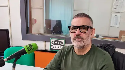 El fonografista Juanjo Palacios en Onda Cero Inaugura en Laboral "Catedral de lluvia"