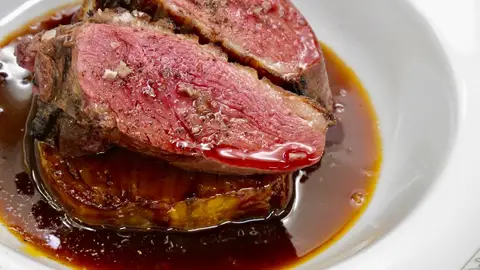 Foto de un plato de pato en salsa | Robin Food Foto de un plato de pato en salsa | Robin Food