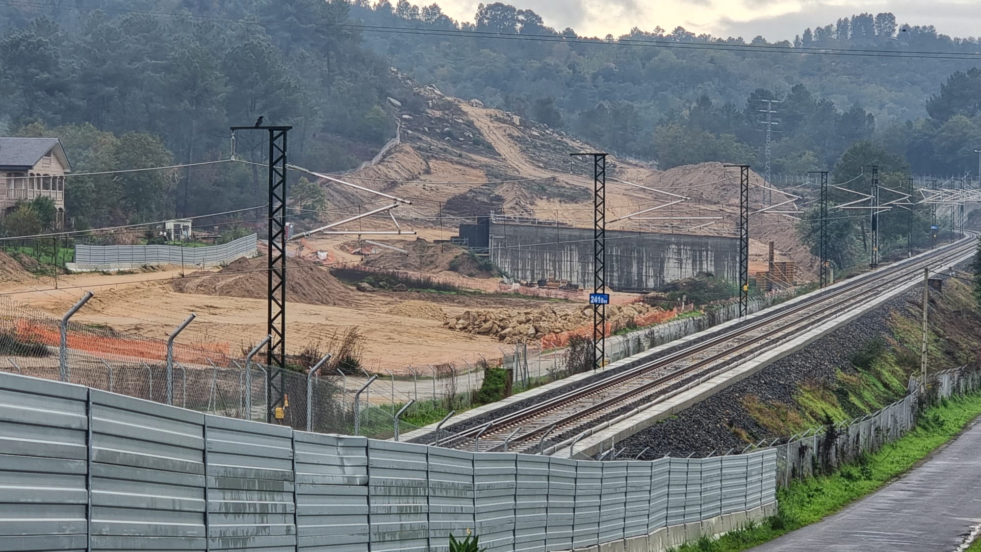 O Psoe aplaude o avanzan das obras da variante ferroviaria da cidade de Ourense O Psoe aplaude o avanzan das obras da variante ferroviaria da cidade de Ourense