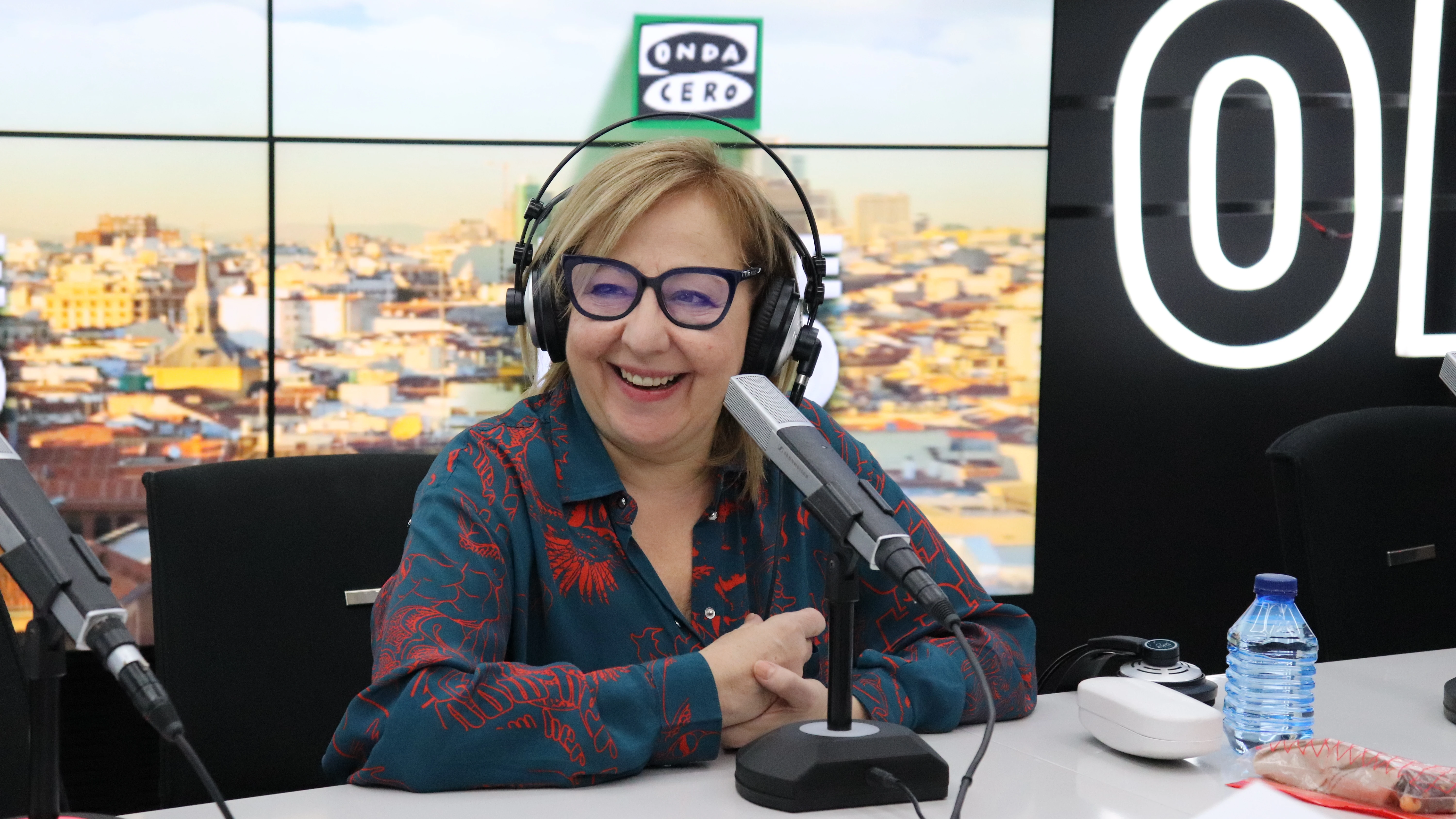 Carmen Machi en 'M&aacute;s de uno' con Carlos Alsina | Foto: Luc&iacute;a Noguerales