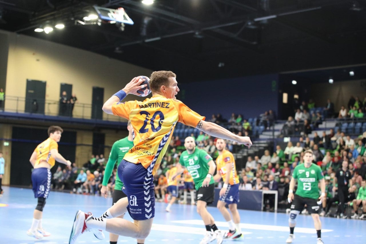El TM Benidorm logra su primera victoria en la Liga Europea El TM Benidorm logra su primera victoria en la Liga Europea