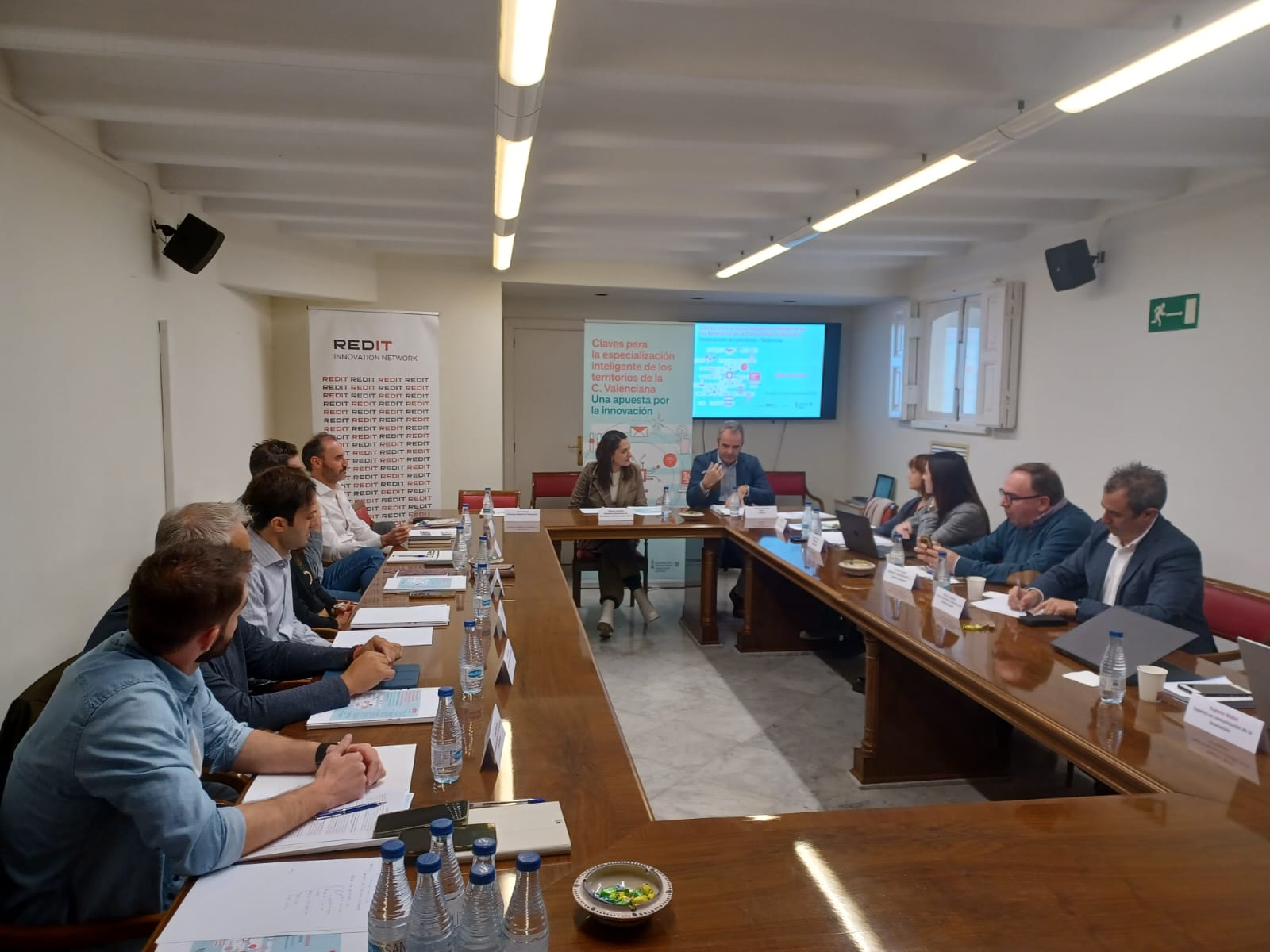 REDIT y la Dirección General de Innovación presentan las claves de la estrategia de especialización inteligente en innovación para las personas en València REDIT y la Dirección General de Innovación presentan las claves de la estrategia de especialización inteligente en innovación para las personas en València