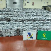 Intervenidos en el Puerto de València 5,6 toneladas de cocaína 