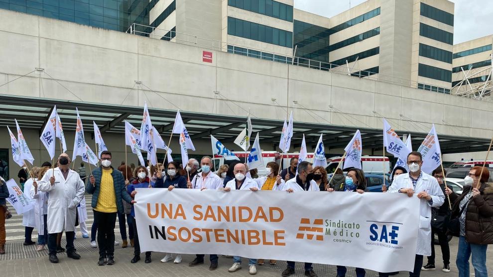 El sindicato médico CESM-CV convoca la huelga para enero y el conseller de Sanidad confía en que no habrá El sindicato médico CESM-CV convoca la huelga para enero y el conseller de Sanidad confía en que no habrá