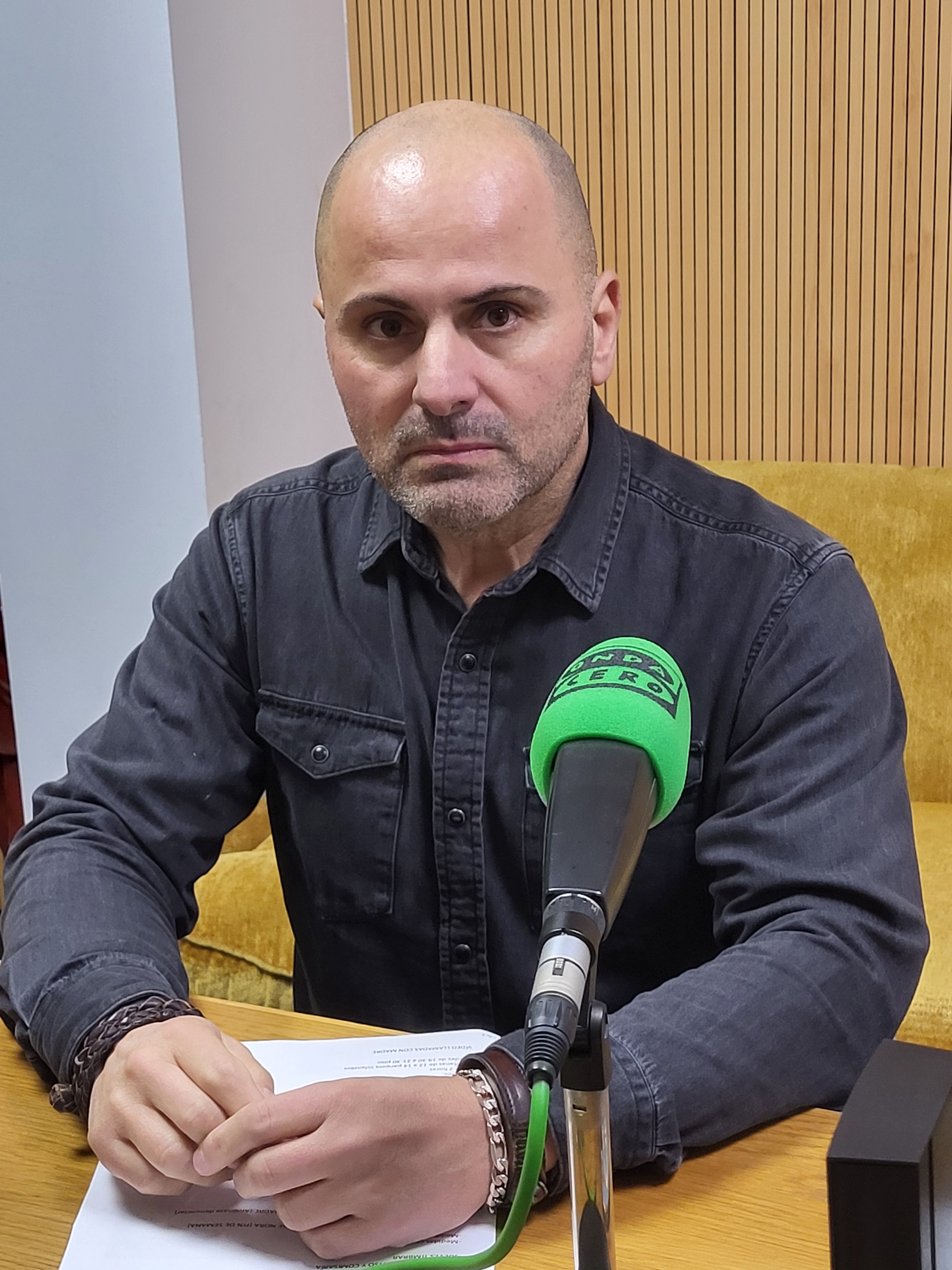 Chiqui Soto; un padre que reclama ver á su hija Chiqui Soto; un padre que reclama ver á su hija