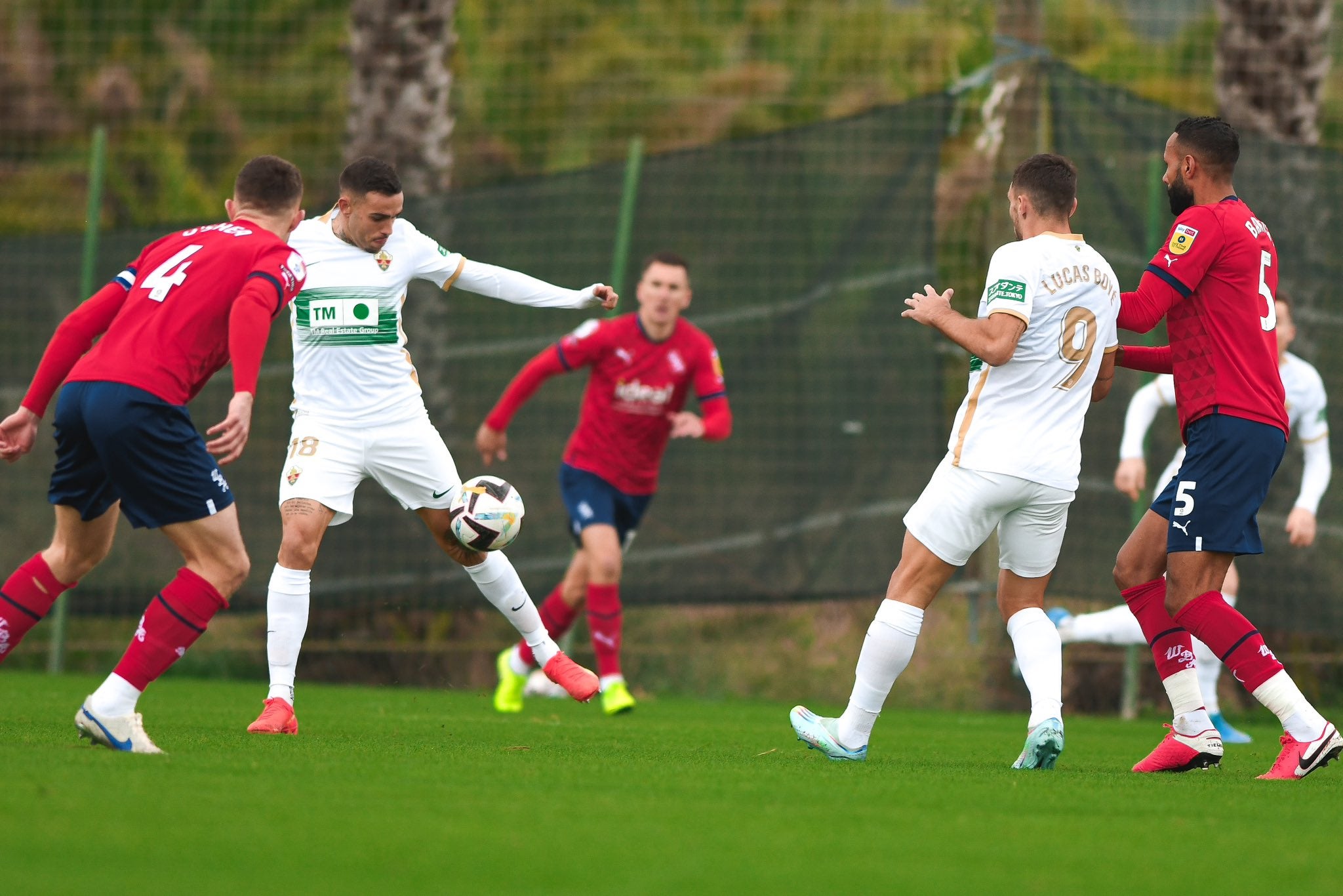 El Elche estrena la era Machín con un triunfo ante el WBA inglés El Elche estrena la era Machín con un triunfo ante el WBA inglés