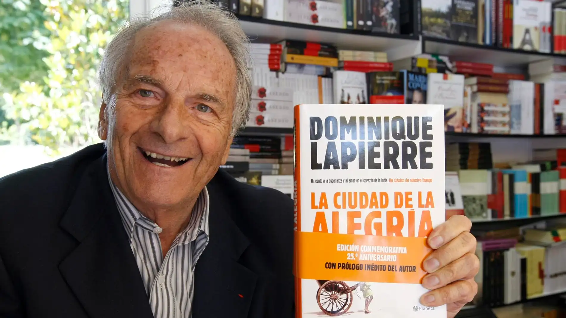 Muere el escritor francés Dominique Lapierre, autor de 'La ciudad de la alegría'