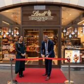 Lindt & Sprüngli endulza las fiestas con la inauguración de su primera tienda en Málaga