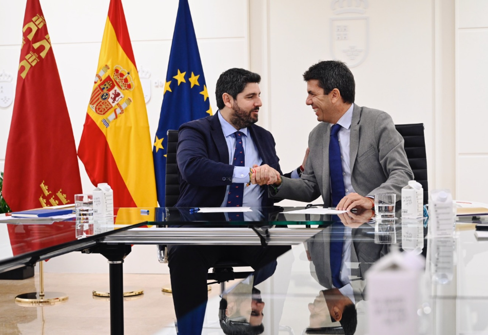 El recorte del trasvase Tajo-Segura provocará la desaparición de 27.000 hectáreas de regadío y 15000 empleos El recorte del trasvase Tajo-Segura provocará la desaparición de 27.000 hectáreas de regadío y 15000 empleos
