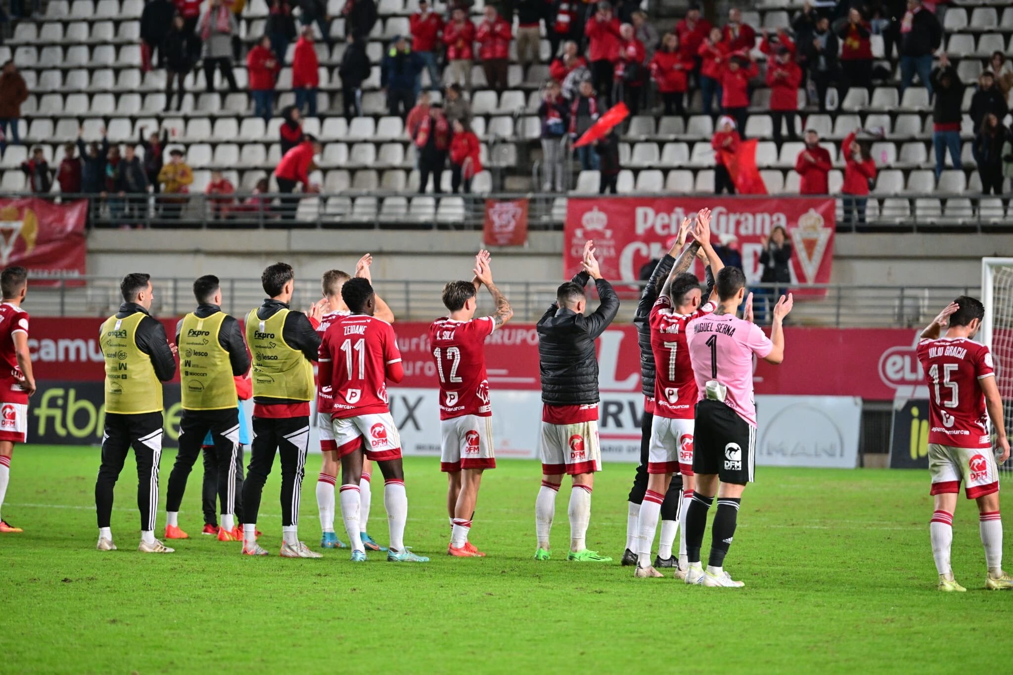 "El Real Murcia está arriba y el mérito es de Simón y los jugadores" "El Real Murcia está arriba y el mérito es de Simón y los jugadores"