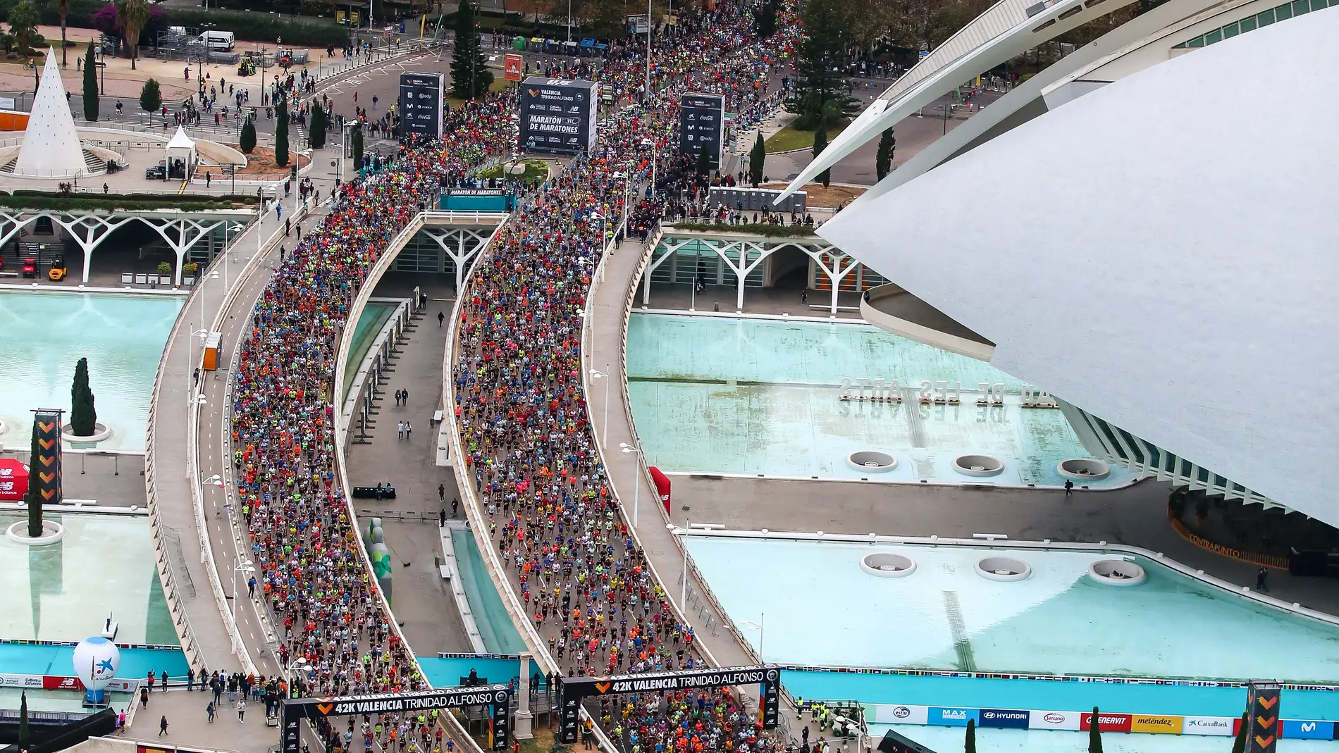 21.813 corredores en meta supone un nuevo récord de finishers en el Maratón Valencia
