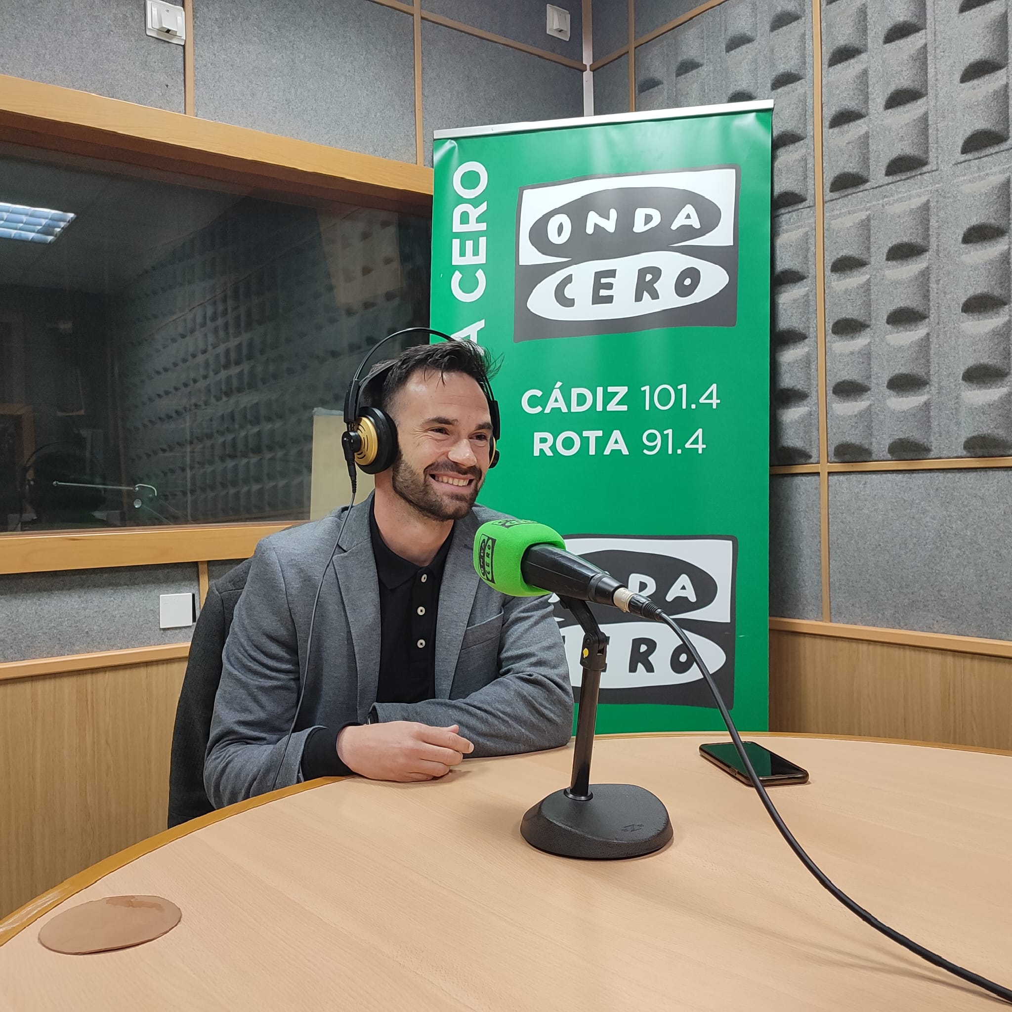 David de la Cruz (Adelante Cádiz): "Hay que conquistar derechos pero también hay que tener los jardines bonitos y las calles limpias" David de la Cruz (Adelante Cádiz): "Hay que conquistar derechos pero también hay que tener los jardines bonitos y las calles limpias"