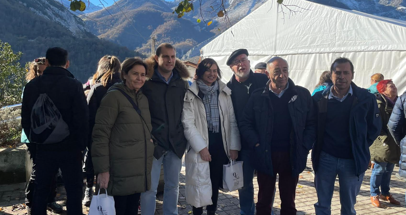 Adrián Pumares: “El Gobierno de Sánchez, con el beneplácito de Adrián Barbón no respeta al campo asturiano" Adrián Pumares: “El Gobierno de Sánchez, con el beneplácito de Adrián Barbón no respeta al campo asturiano"