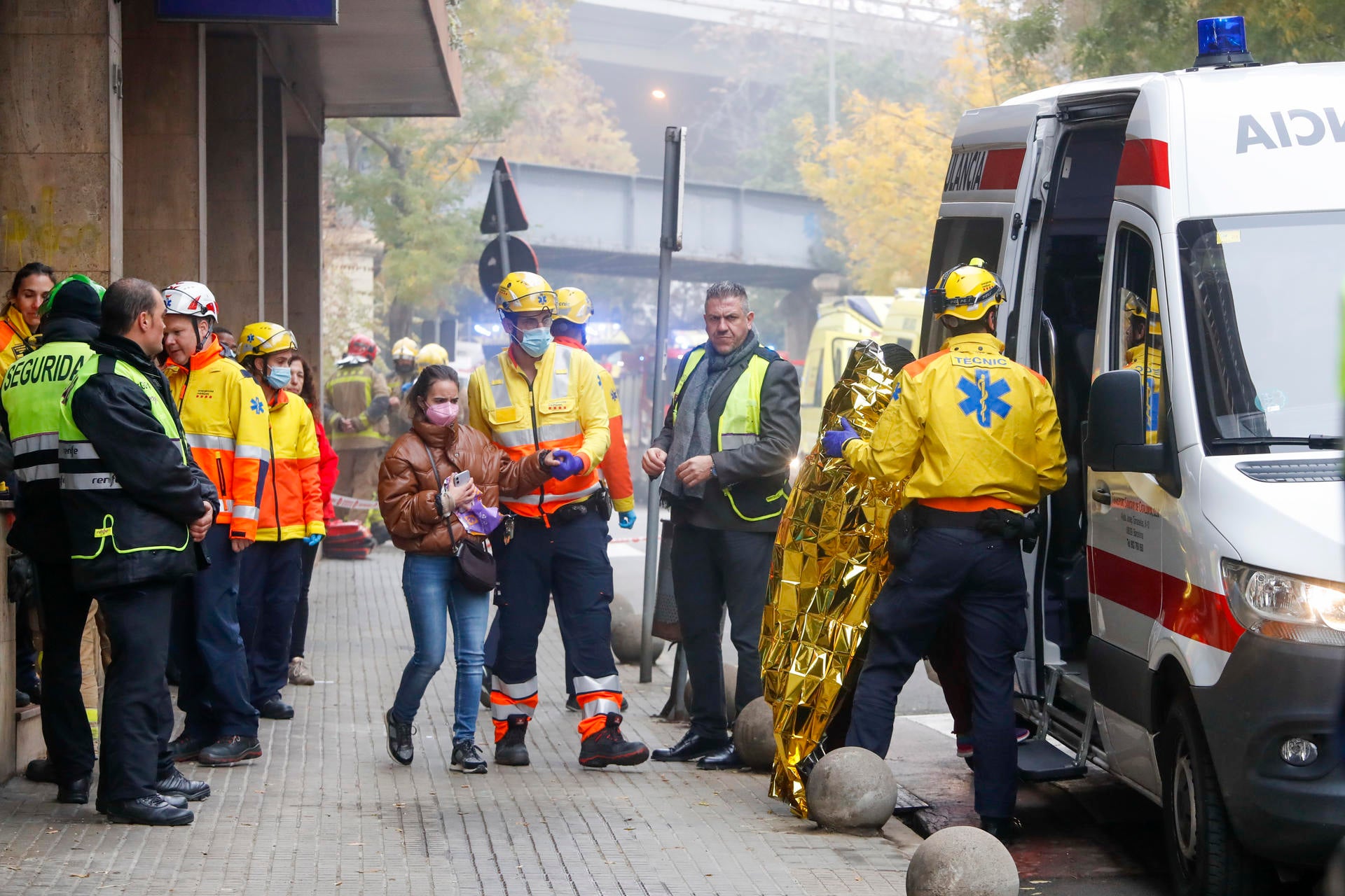 Más de 150 heridos tras el choque de dos trenes de Cercanías en Montcada Más de 150 heridos tras el choque de dos trenes de Cercanías en Montcada