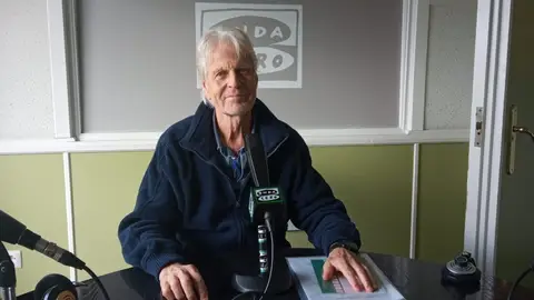 Jan Weima, portavoz de la protectora 'Triple A', en el estudio de Onda Cero Marbella Jan Weima, portavoz de la protectora 'Triple A', en el estudio de Onda Cero Marbella
