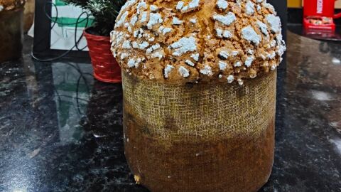 Panettone de sobrasada, queso y trufa. 