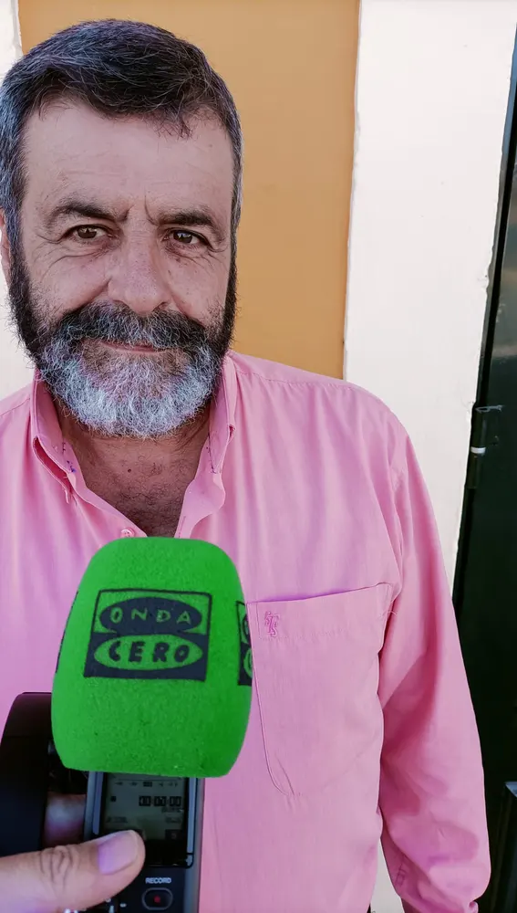 El alcalde de La Zarza-Perrunal, Juan Manuel Serrano. El alcalde de La Zarza-Perrunal, Juan Manuel Serrano.