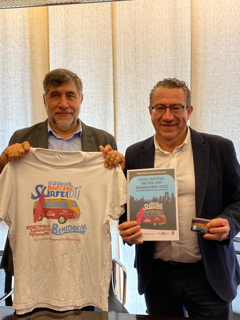 Benidorm presenta su Guía de Retos DTI fruto del 'Boot Camp Surfea Benidorm' Benidorm presenta su Guía de Retos DTI fruto del 'Boot Camp Surfea Benidorm'