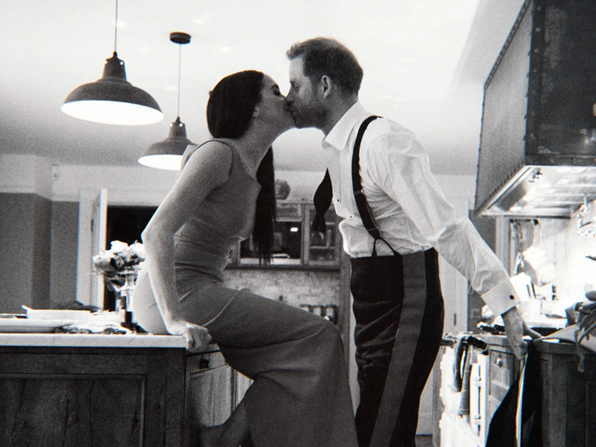 Escándalo en la corona británica: ¿Amantes secretos del príncipe Harry y Meghan Markle? 10 Merca2.es La respuesta de la pareja: silencio ante la tormenta