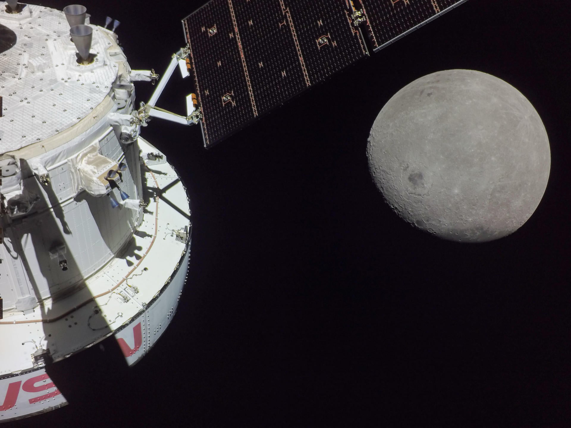 La misión Artemis I ameriza con éxito en el Pacífico tras su viaje a la Luna La misión Artemis I ameriza con éxito en el Pacífico tras su viaje a la Luna