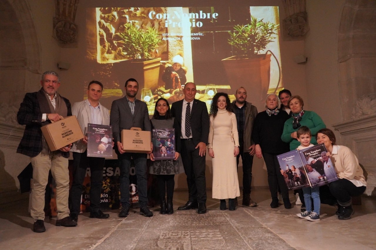 "Campaña de Navidad", "Con Nombres Propios" de Alimentos de Segovia "Campaña de Navidad", "Con Nombres Propios" de Alimentos de Segovia
