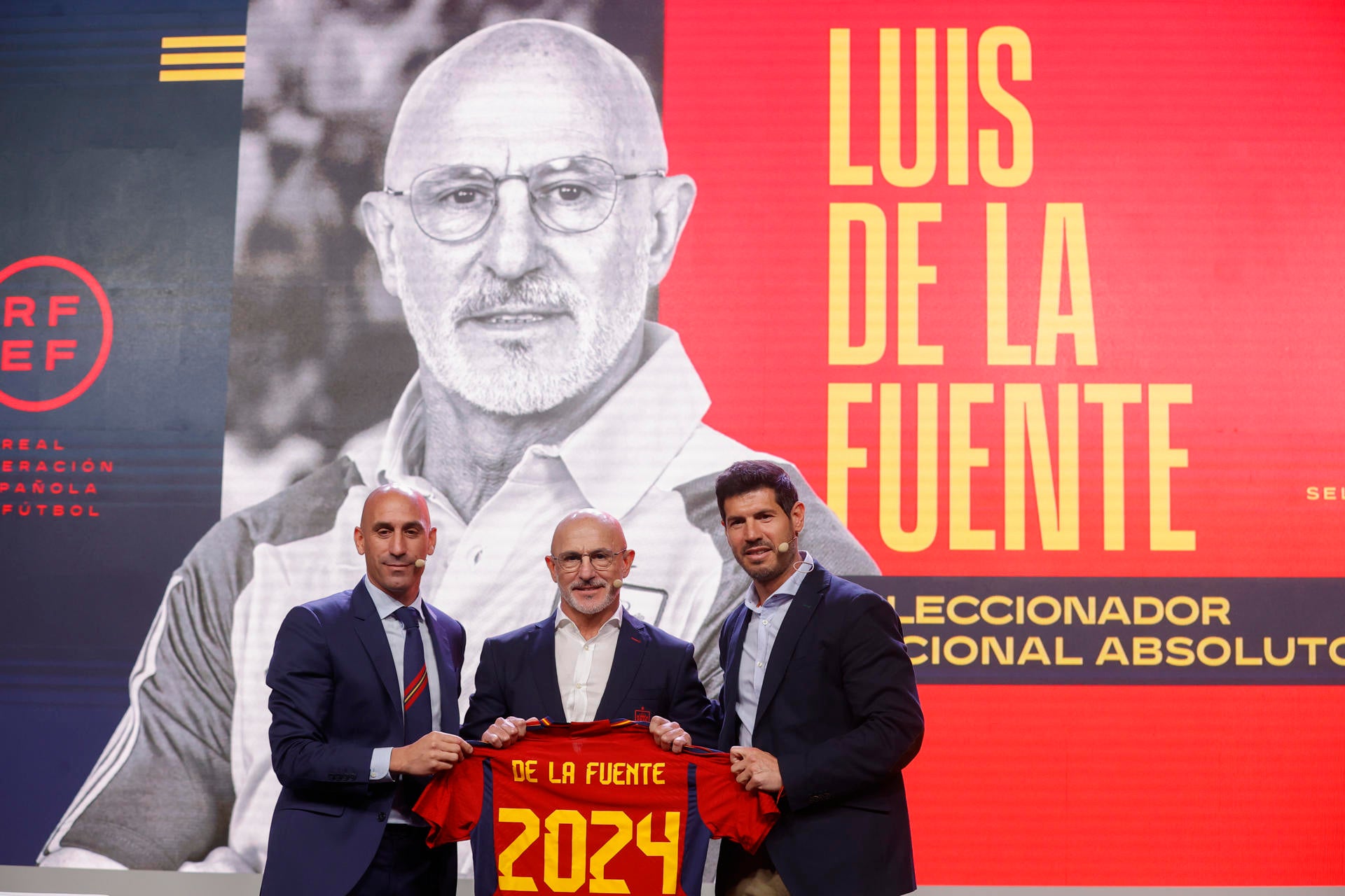Rubiales explica la salida de Luis Enrique y Luis de la Fuente afirma que "todos tienen la puerta abierta" en la Selección Rubiales explica la salida de Luis Enrique y Luis de la Fuente afirma que "todos tienen la puerta abierta" en la Selección