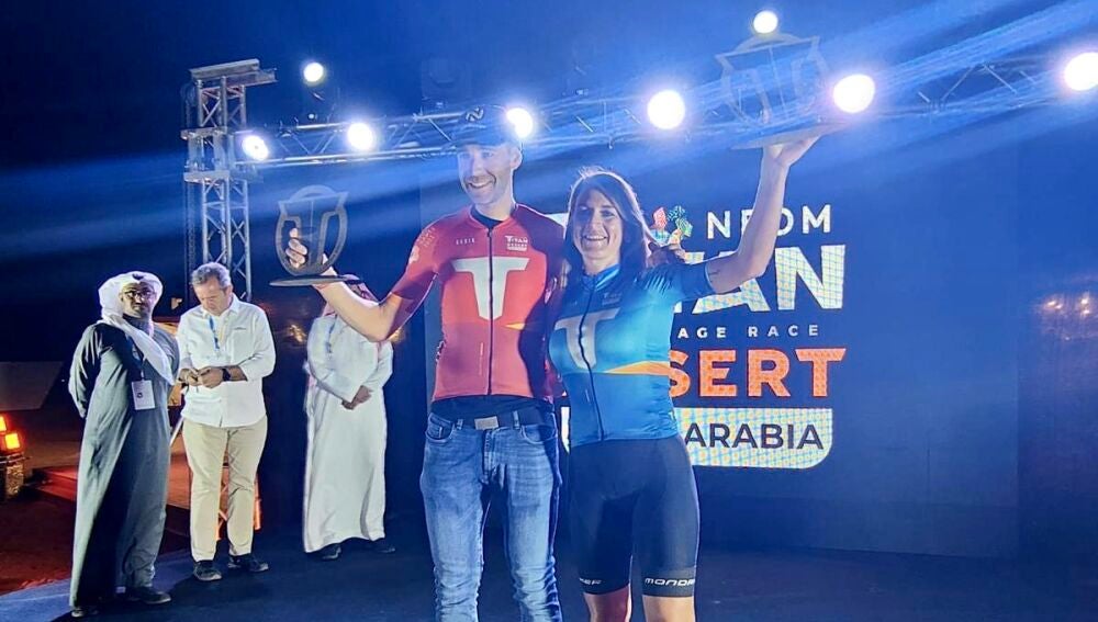David Valero, campeón de España de MTB, y Ariadna Ródenas, vencedores en hombres y mujeres en la Titan Desert Arabia Saudí 2022