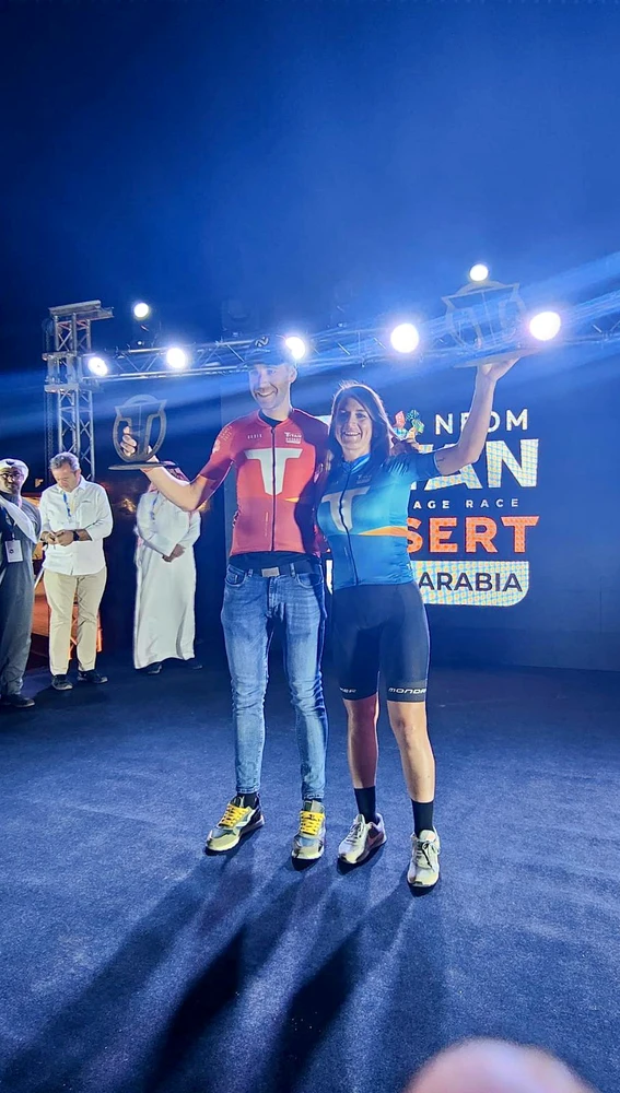 David Valero, campeón de España de MTB, y Ariadna Ródenas, vencedores en hombres y mujeres en la Titan Desert Arabia Saudí 2022