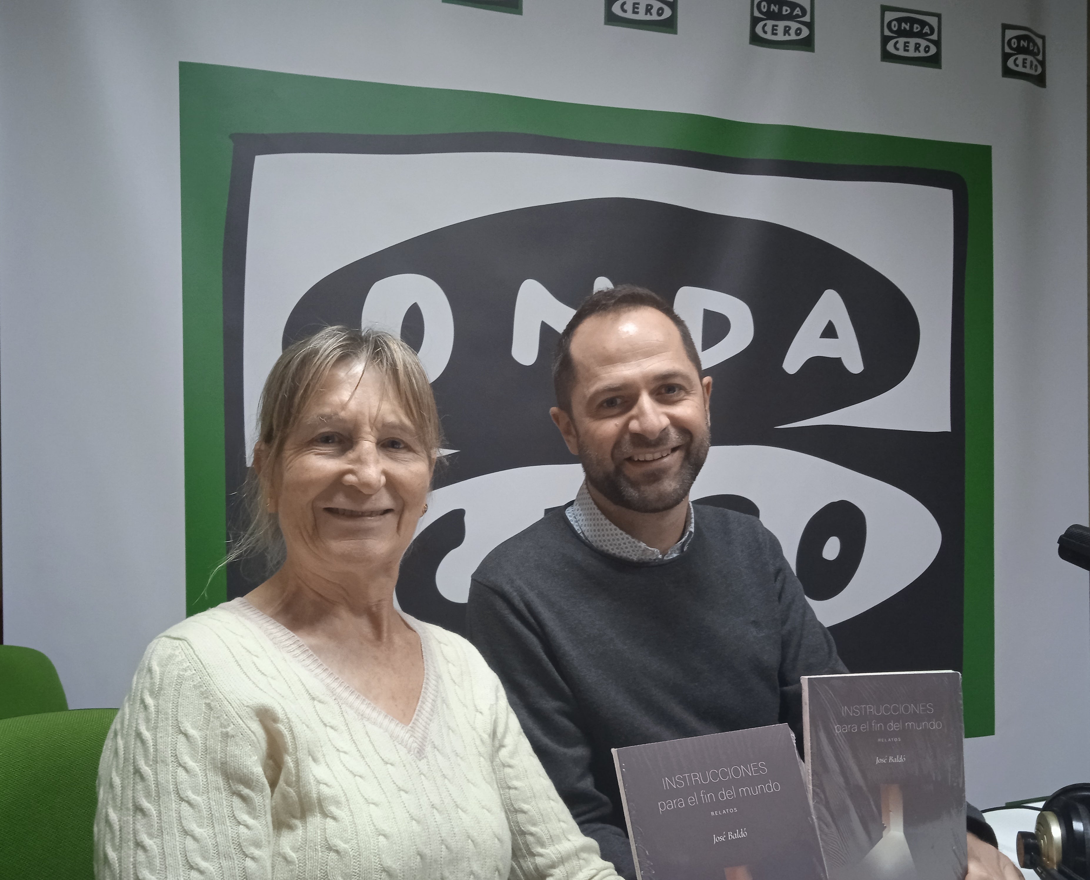 "Instrucciones para el fin del mundo" de José Baldó "Instrucciones para el fin del mundo" de José Baldó