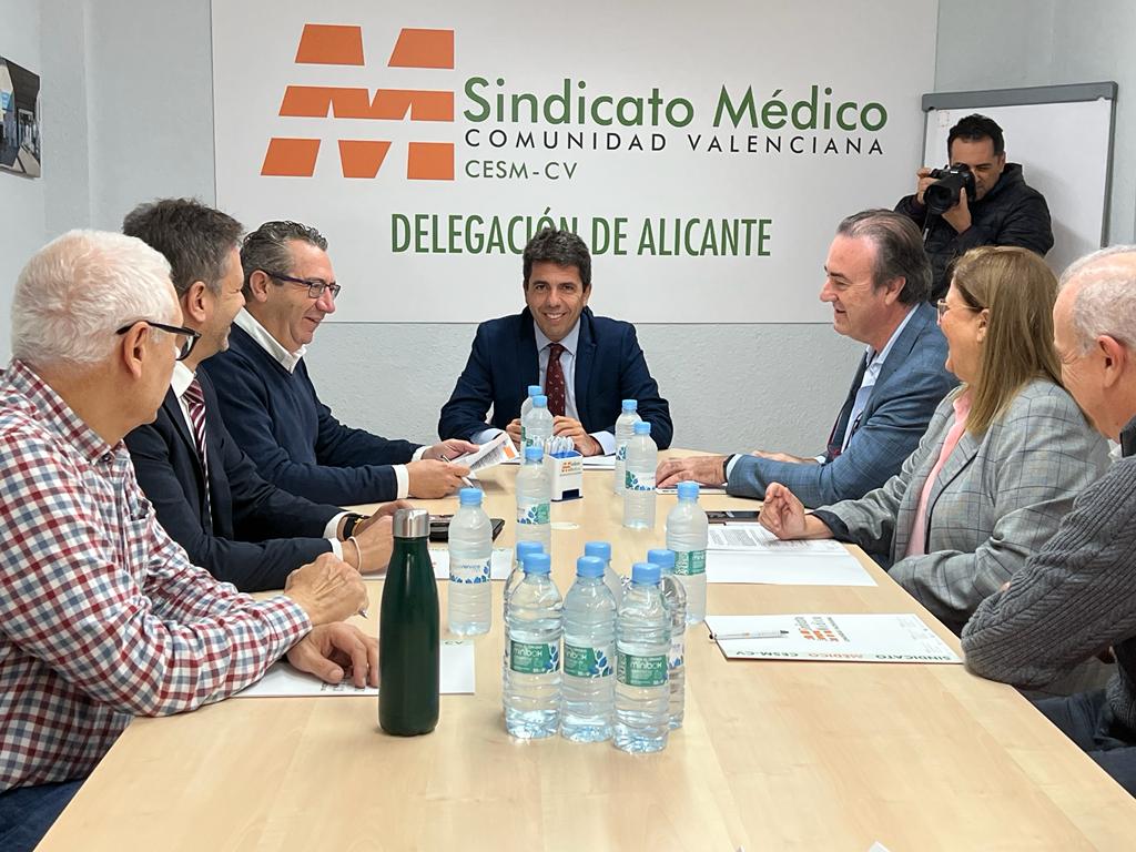 El Sindicato médico de la Comunidad valenciana pide medidas "serias" a la Generalitat para no llegar a la huelga El Sindicato médico de la Comunidad valenciana pide medidas "serias" a la Generalitat para no llegar a la huelga